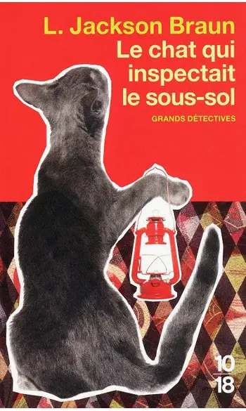 Le chat qui inspectait le sous-sol